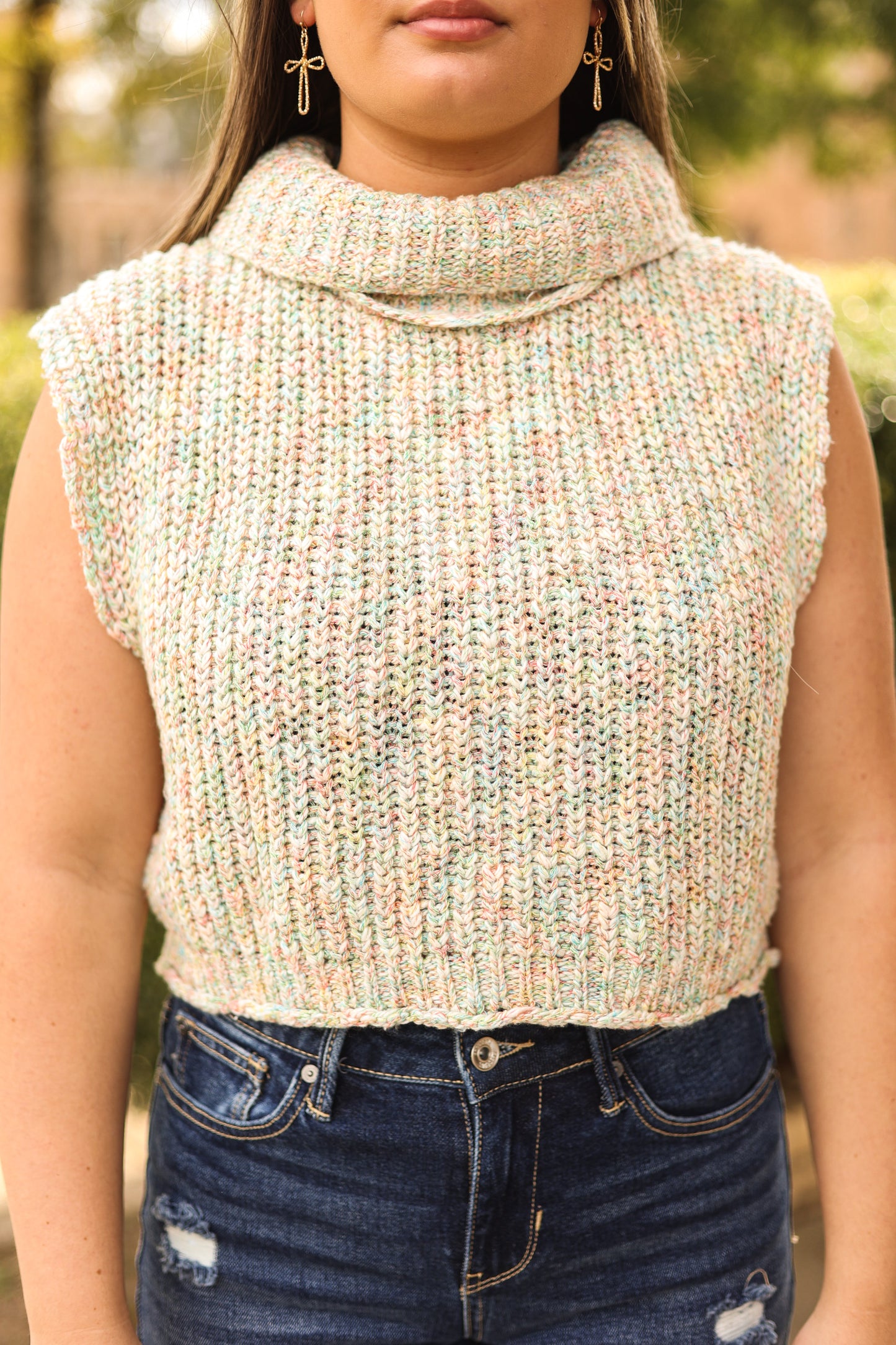 Cropped Turtle Neck Sweater Top (Cream)