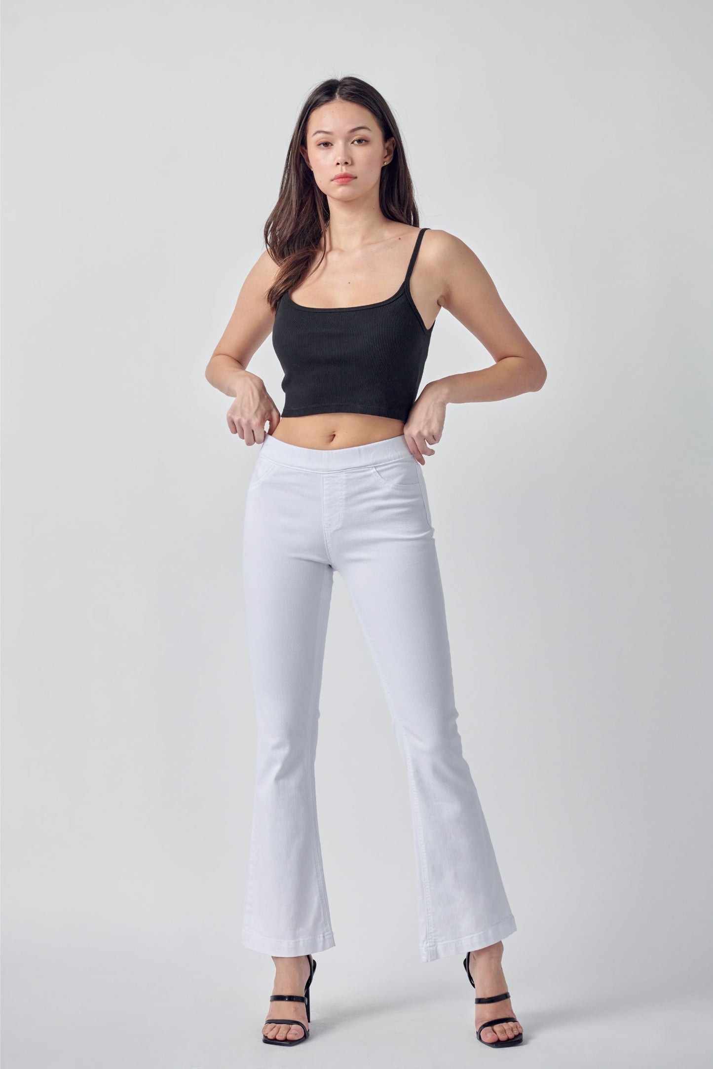 Cello Mid Rise Flared Jegging (30 Inch Inseam White)