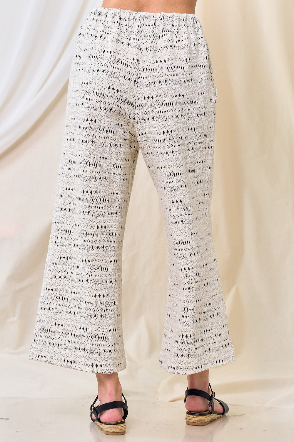 Carly Jacquard Textured Pant
