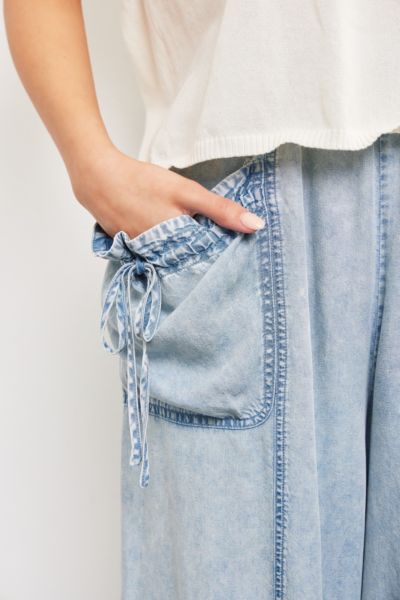 Side Detail Pocket Pant (Light Denim)