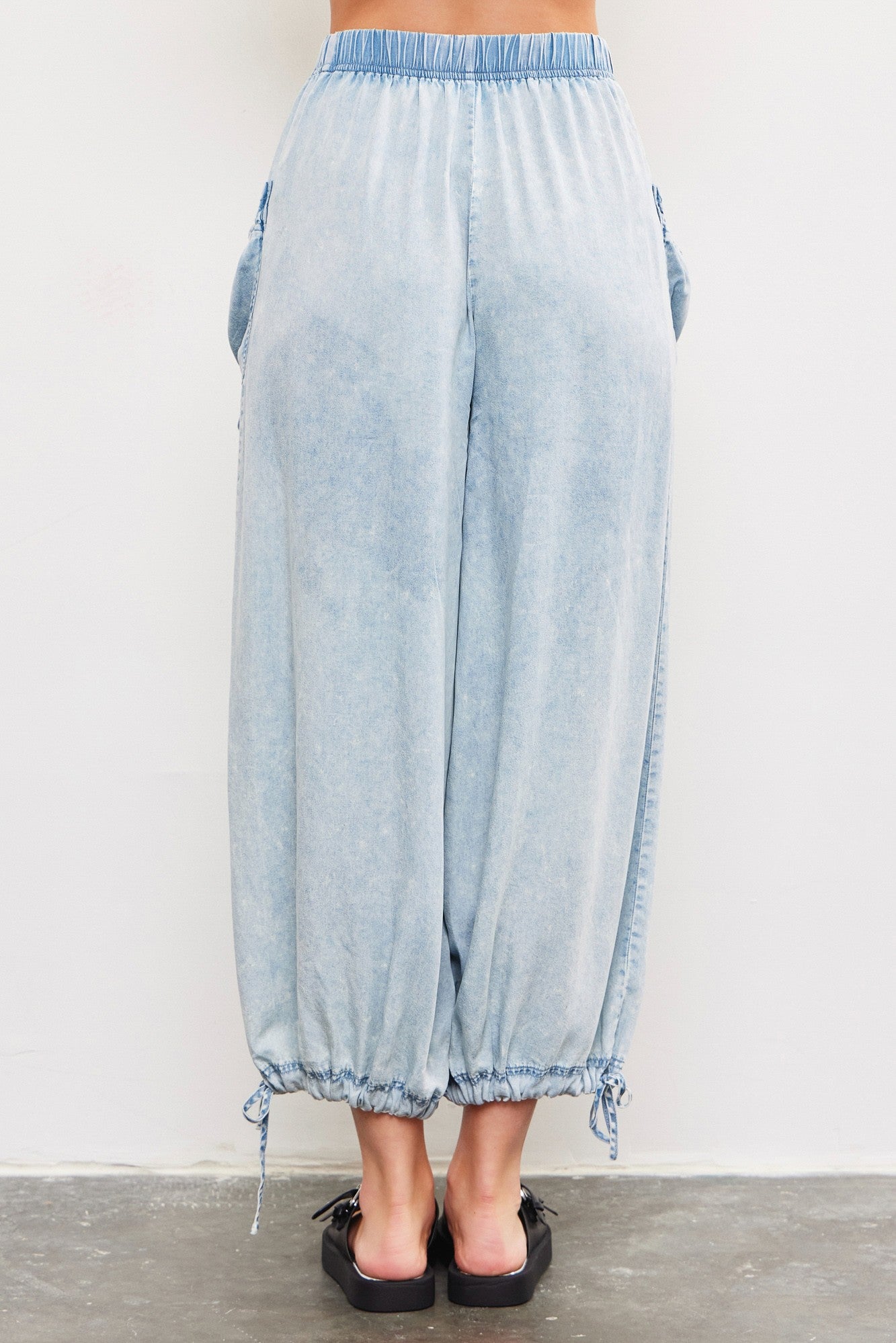 Side Detail Pocket Pant (Light Denim)
