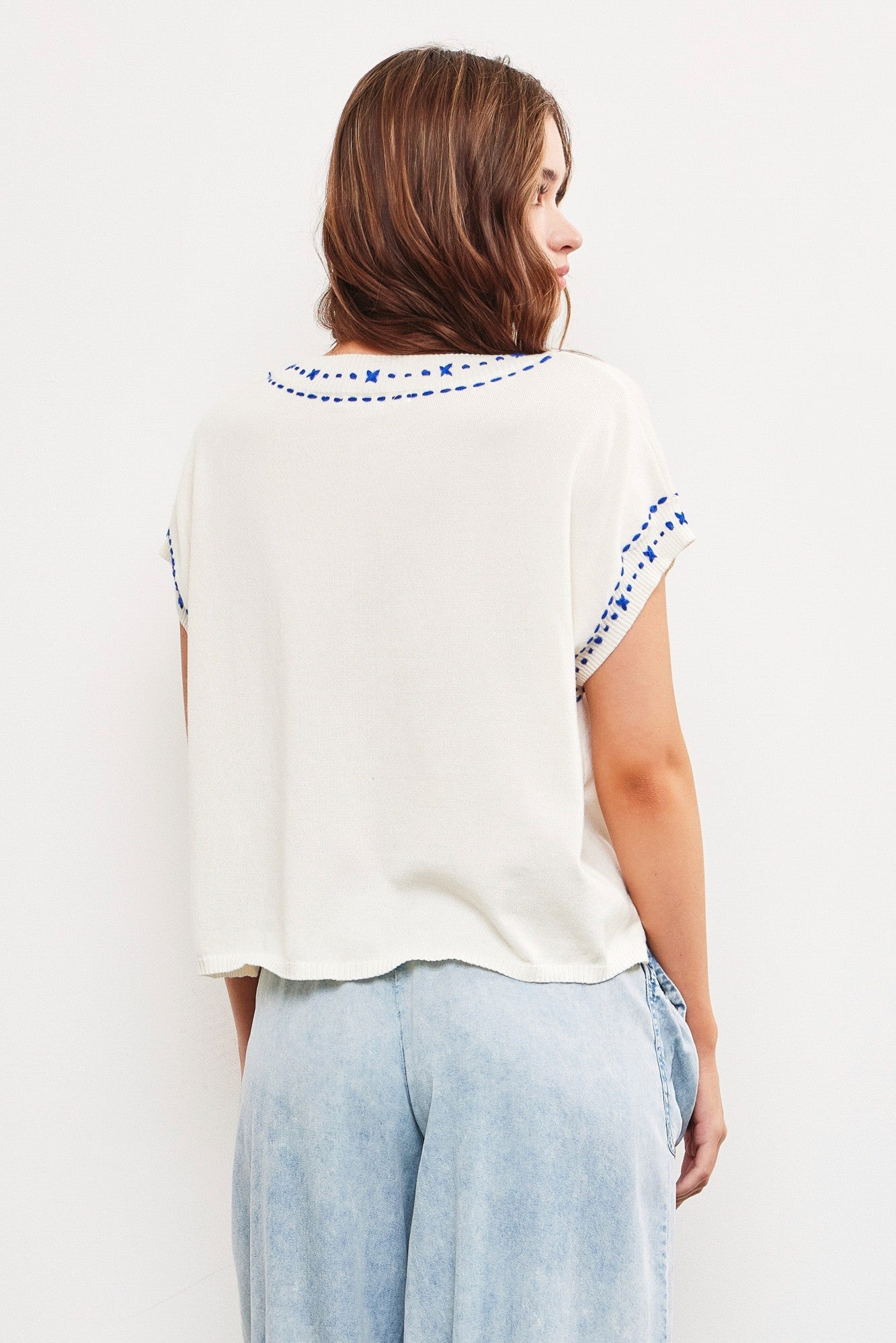 V-Neck S/S Knit Top (Off White)