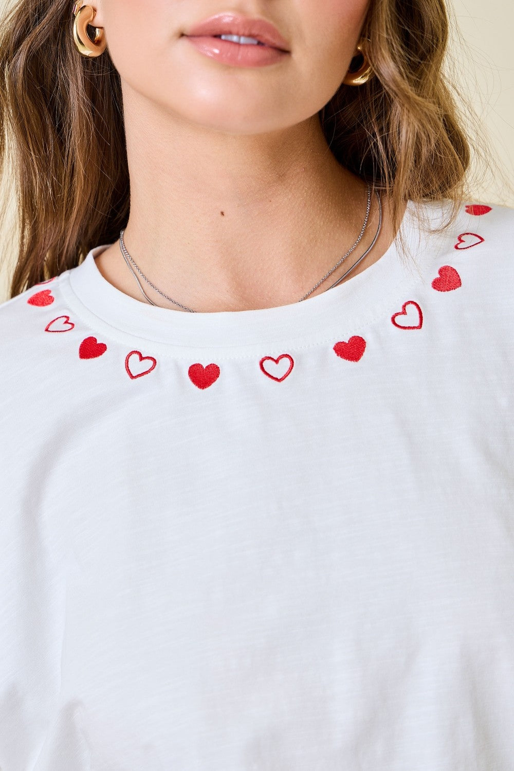 Juniors' Day + Moon Hearts Embroidered Trim Relaxed Fit Top (Off White/Red)