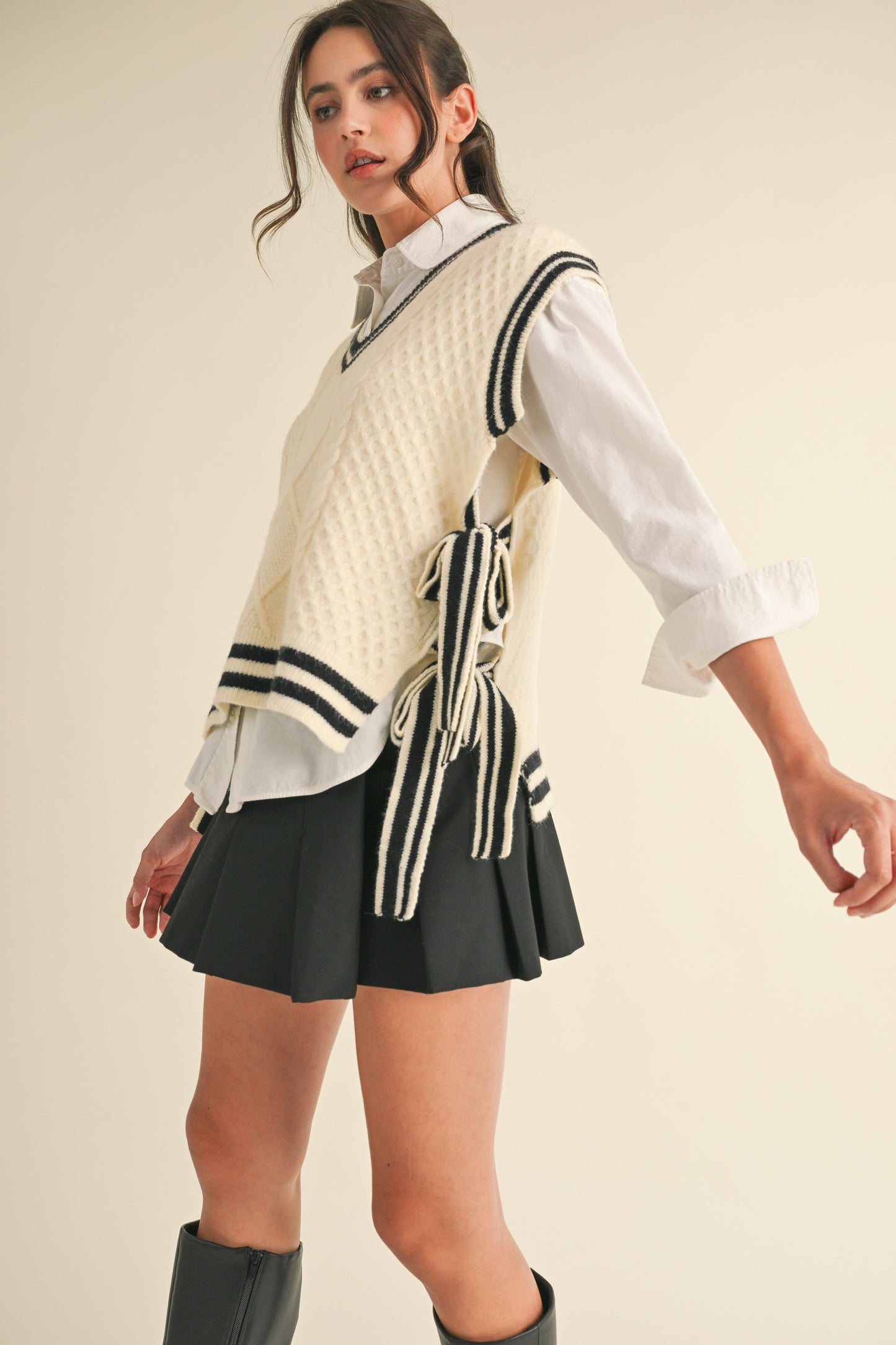 V-Neck Bowknot Knitted Sweater Vest