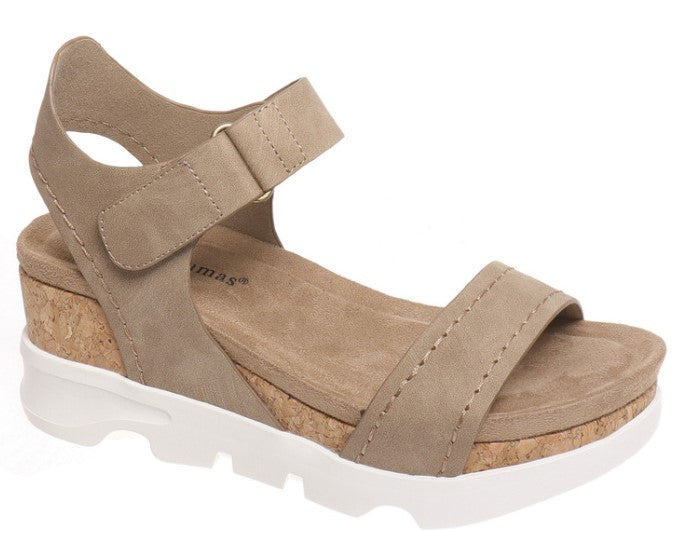 Pierre Dumas Hit-1 Wedge Sandal