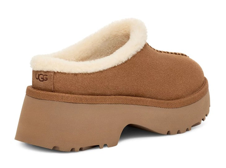 Women's UGG New Heights Cozy Clog (Chestnut)