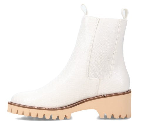 Coconuts By Matisse Chase Boot (White)
