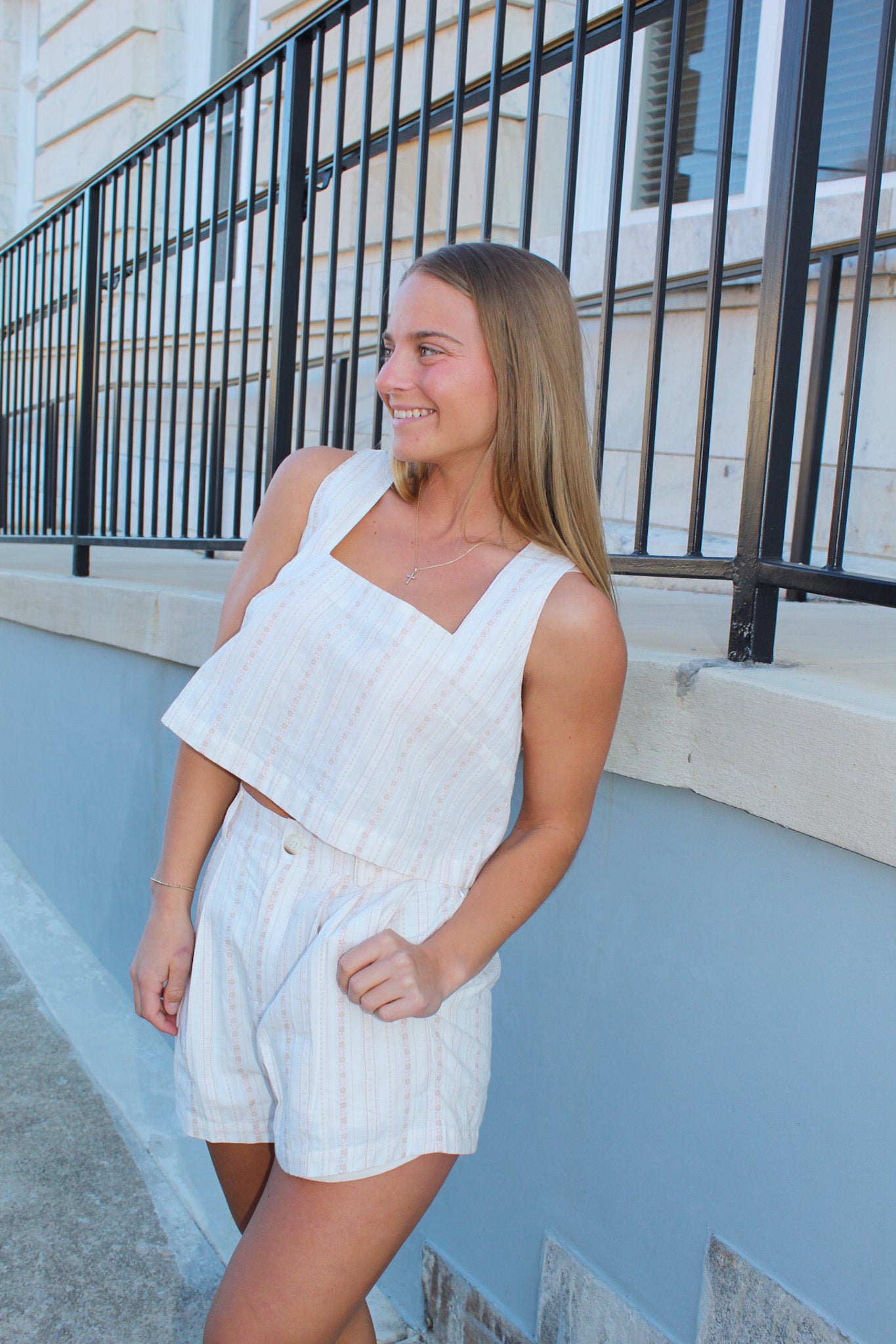 The Jaylen Shorts - Set (Light Taupe)