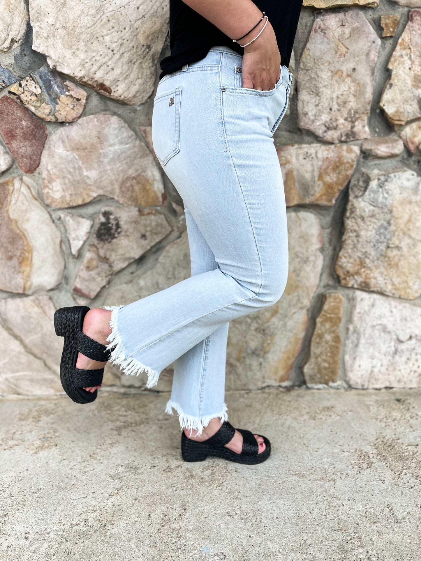 Anna Frayed Hem Jeans