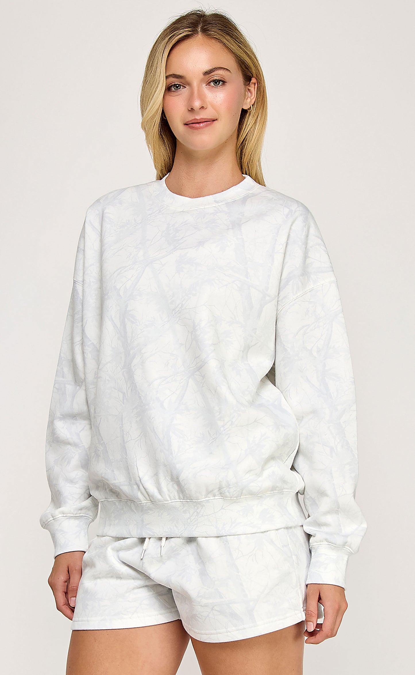 Juniors' L/S Camo Crewneck (White Camo)