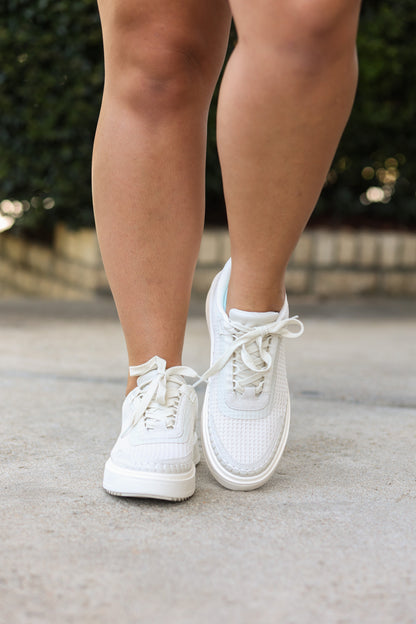 Steve Madden Charlie Sneaker (Beige)