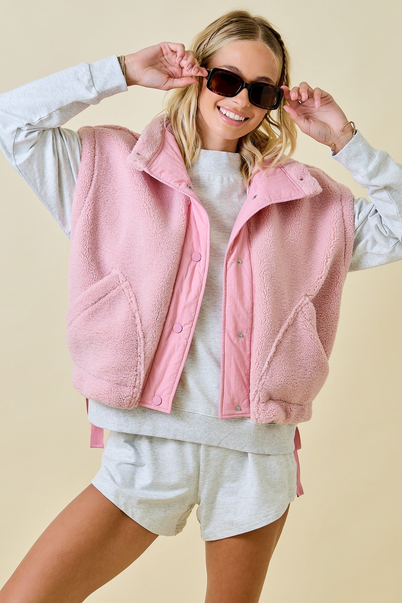 Day + Moon S/S Oversized Sherpa Vest