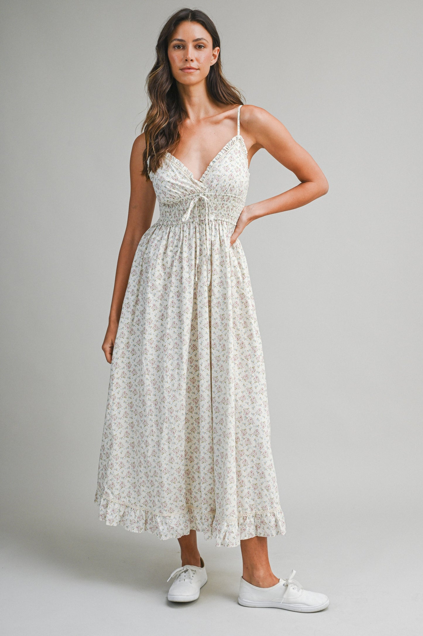 Juniors' Mable Ditzy Floral Print Smocked Bust Midi Dress (Purple)