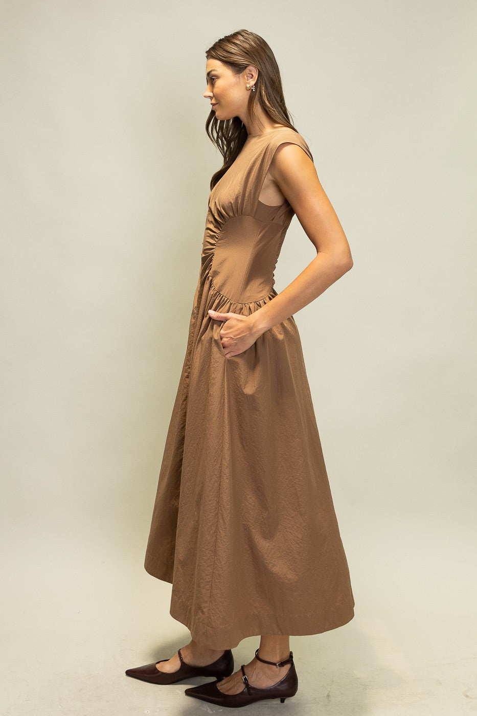 Juniors' Heyson Ruched Waist Midi Dress