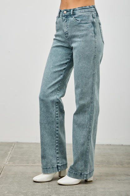 Juniors' Saige High Rise Slim Wide Straight Jean