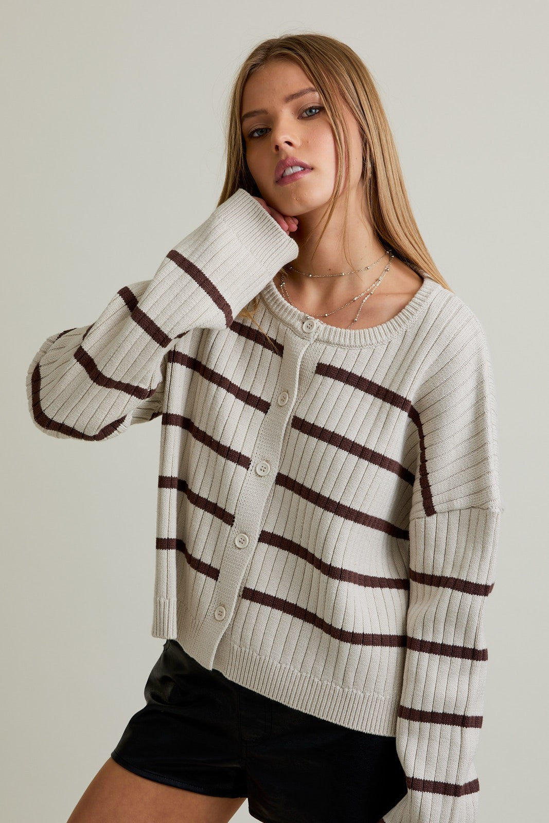 Juniors' Le Lis L/S Ribbed Wide Crew Neck Stripe Cardigan Sweater