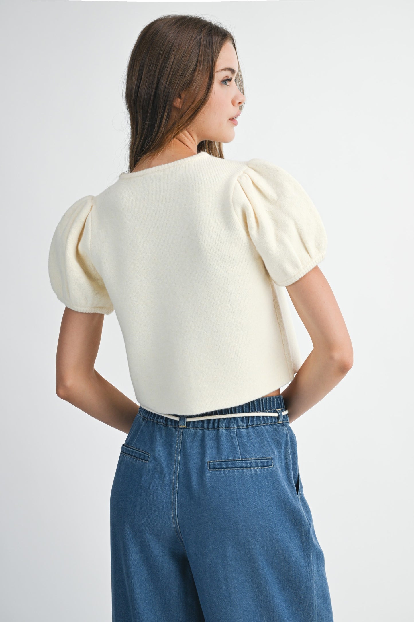Juniors' Mable Puff S/S Crew Neck Button Down Knit Top