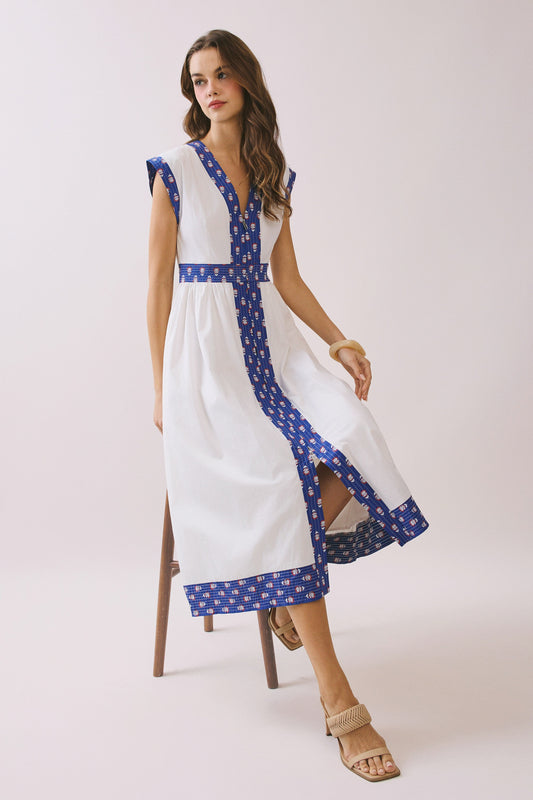 Juniors' Pretty Follies Contrast Printed Trim Detail V Neck Midi Dress (White)