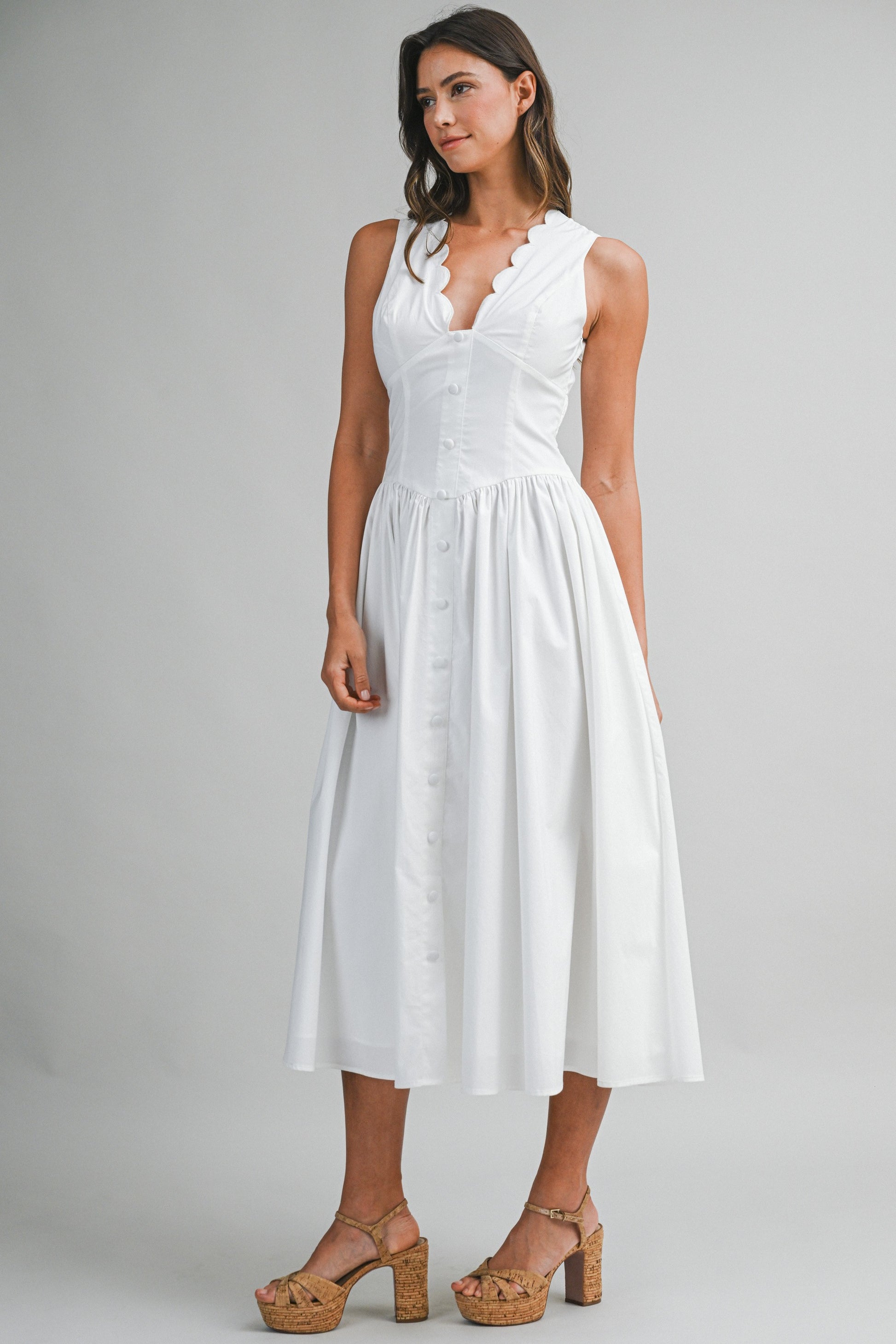Juniors' Mable Scalloped Neckline Sleeveless Midi Dress (Off White) – Shop Martins FC