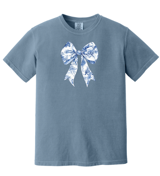 Comfort Color Toile Print Bow S/S (Blue Jean)