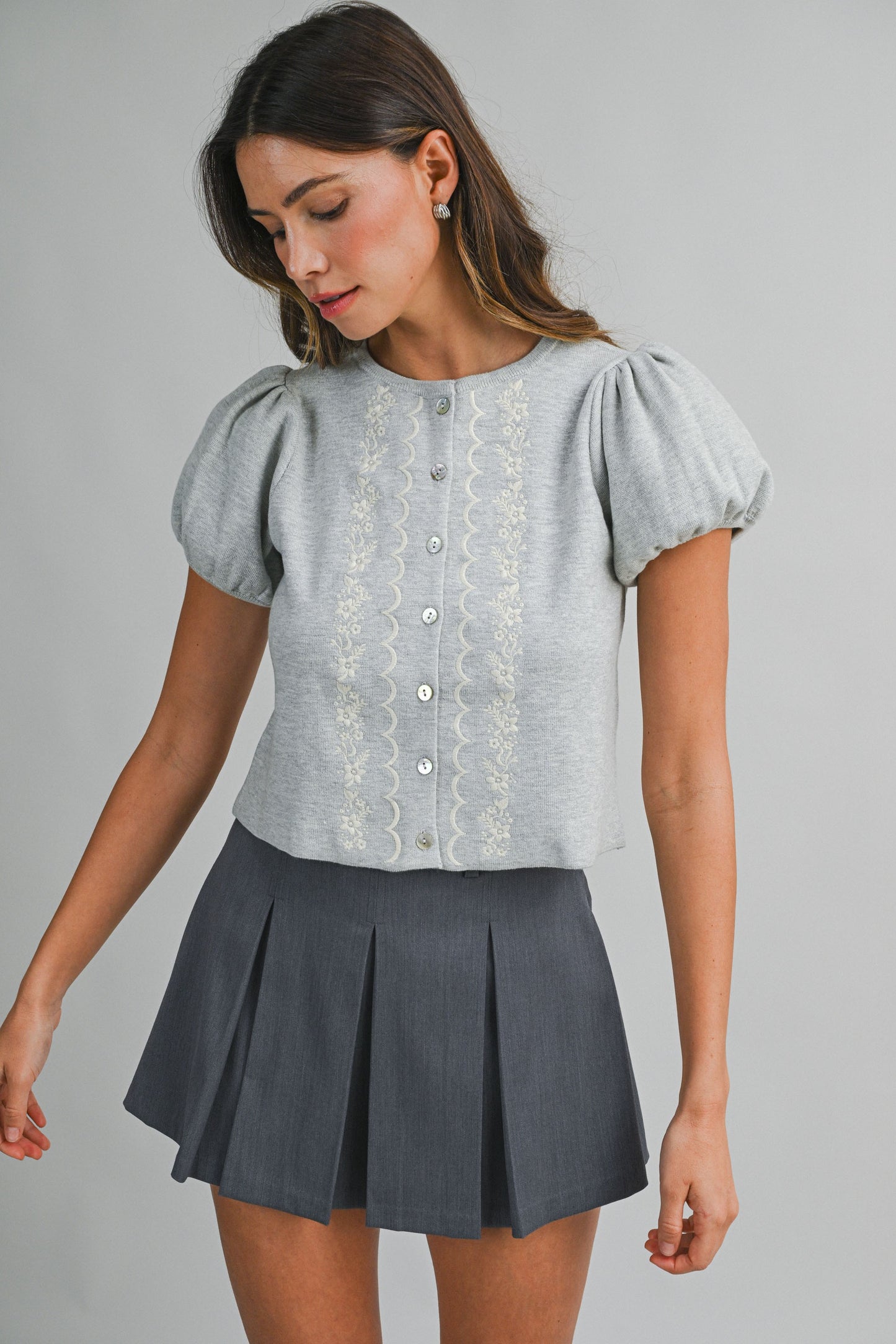 Juniors' Mable Embroidered Short Puff Sleeve Button Down Knit Top