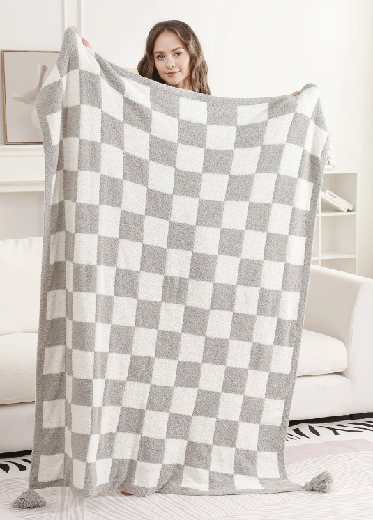 JTC Wholesale Checkered Pattern Throw Blanket W/Tassels (50" x 60")