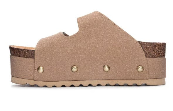 Chinese Laundry Pueblo Suede Platform (Tan)