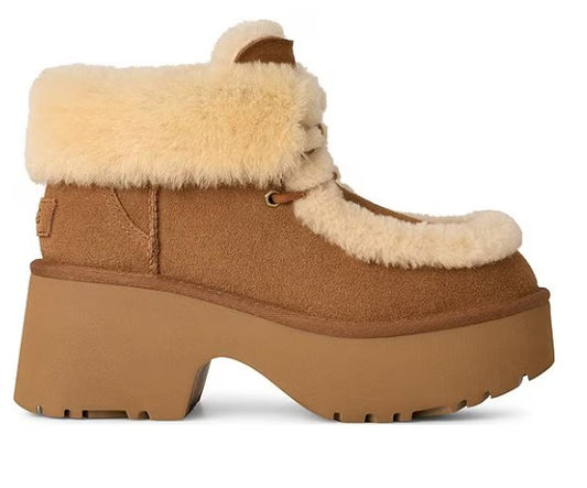 Women's Ugg Esmee Lace Up (Chestnut)