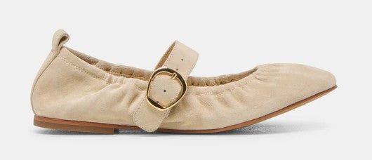 Dolce Vita Caely Ballet Flats (Sesame Suede)