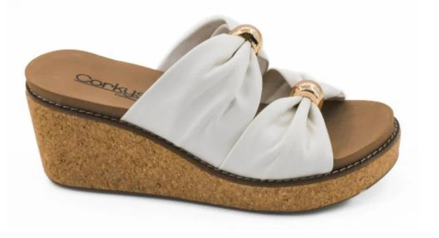 Corkys Miss Understood Wedge (Ivory)