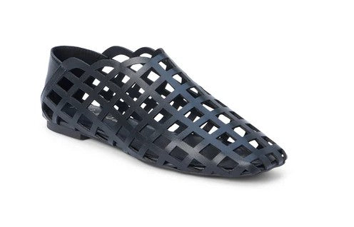 Woven's Matisse Black Cooper Woven Flat