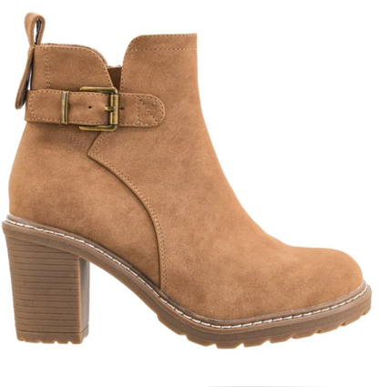 Corkys Good Call Boot (Camel Distressed)