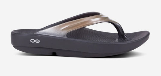 Women's (OOFOS) OOlala Luxe Sandal (Latte)