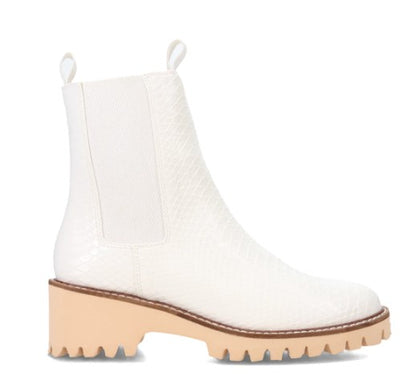 Coconuts By Matisse Chase Boot (White)