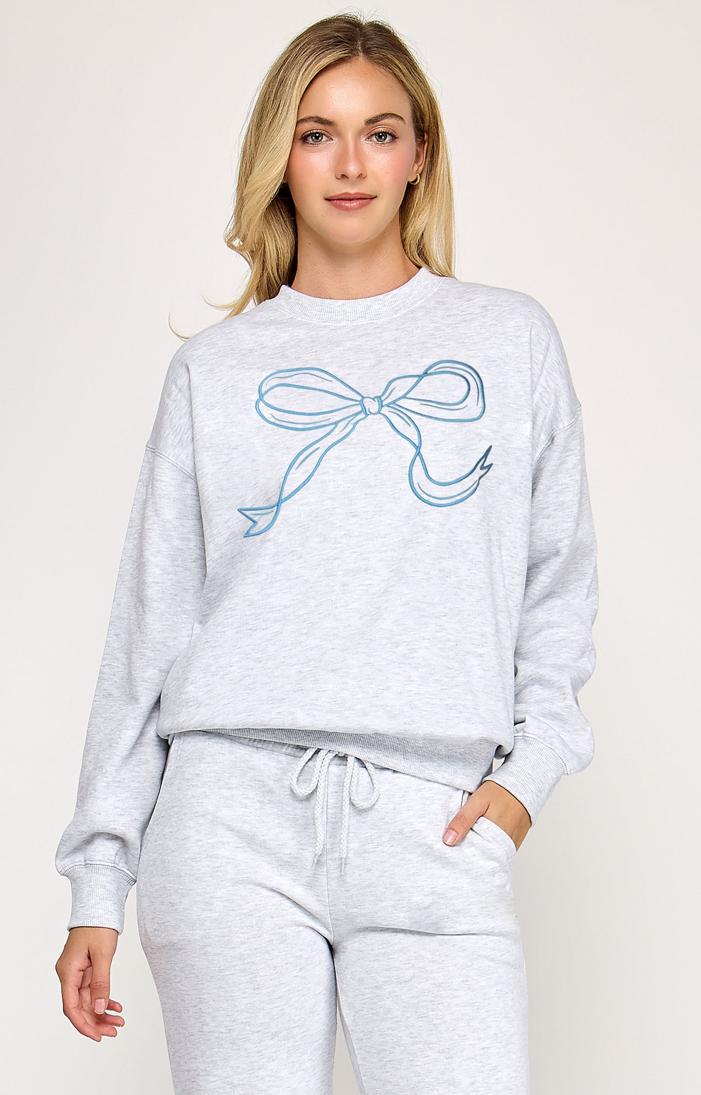 Juniors' Bow Embroidery Sweatshirt