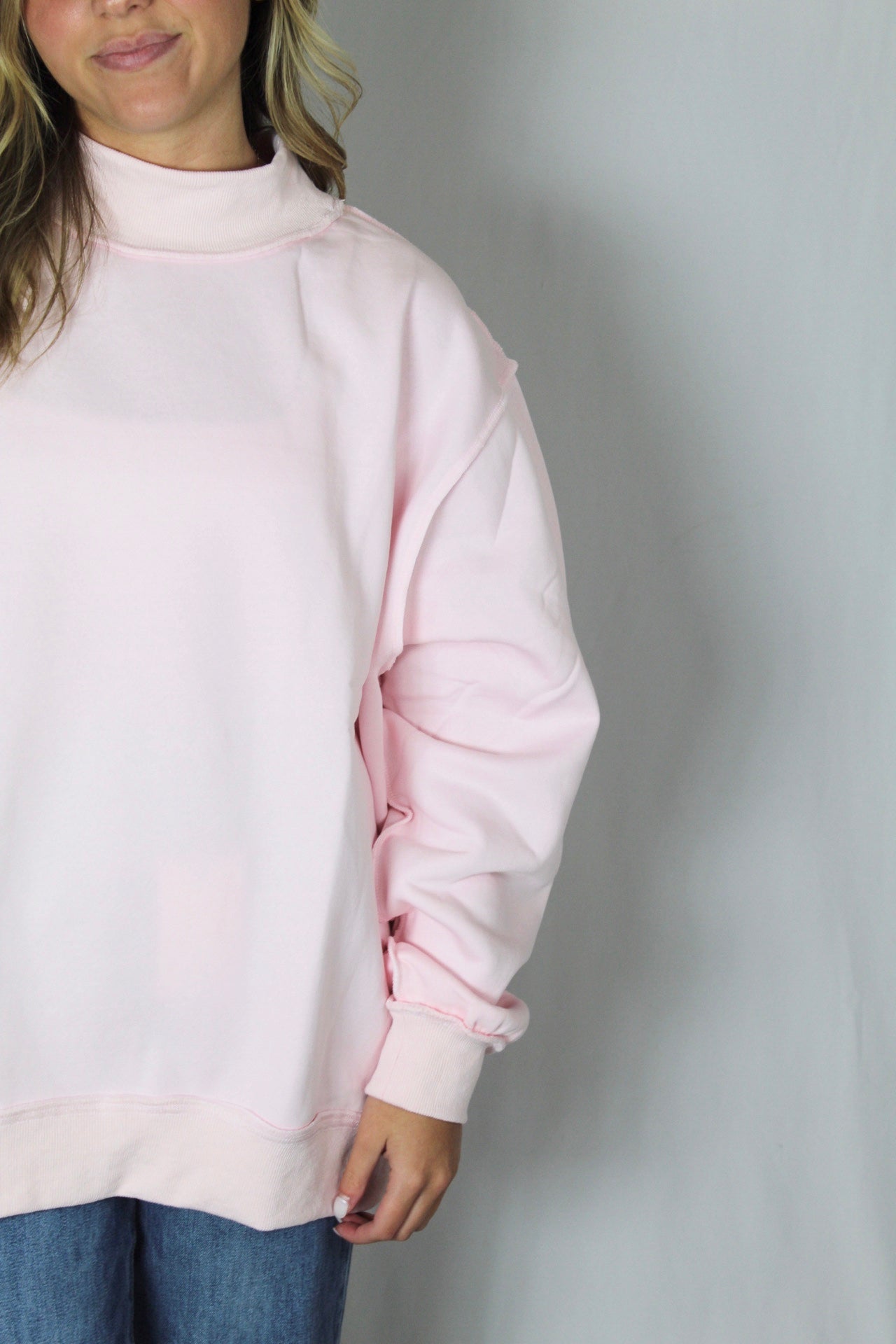 Juniors' Bucketlist Solid Mock Neck Sweatshirt