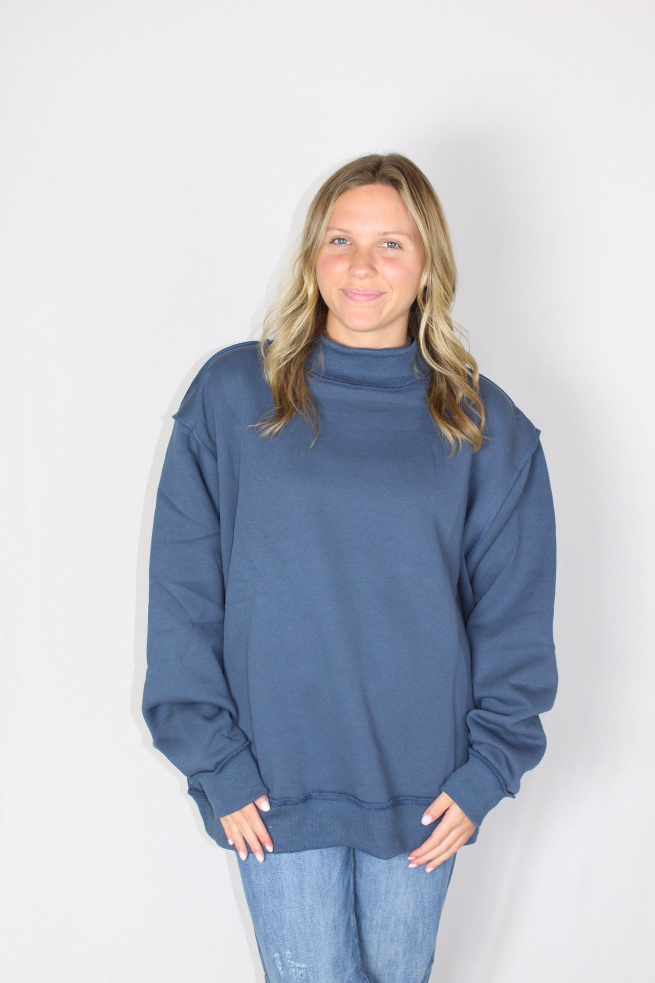 Juniors' Bucketlist Solid Mock Neck Sweatshirt