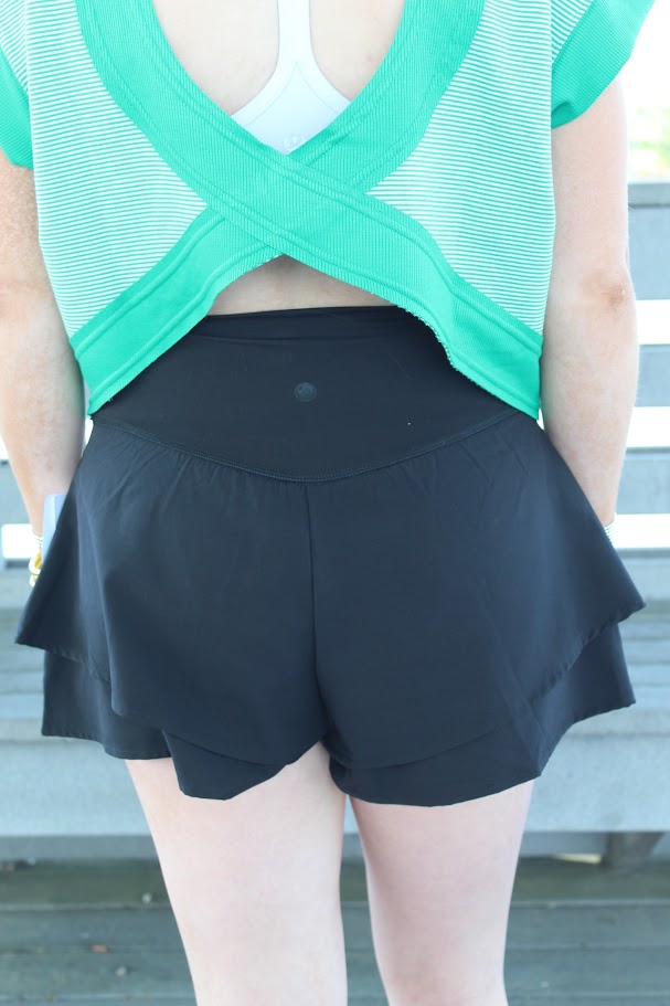 Juniors' 90 Degree Flirty Active Short