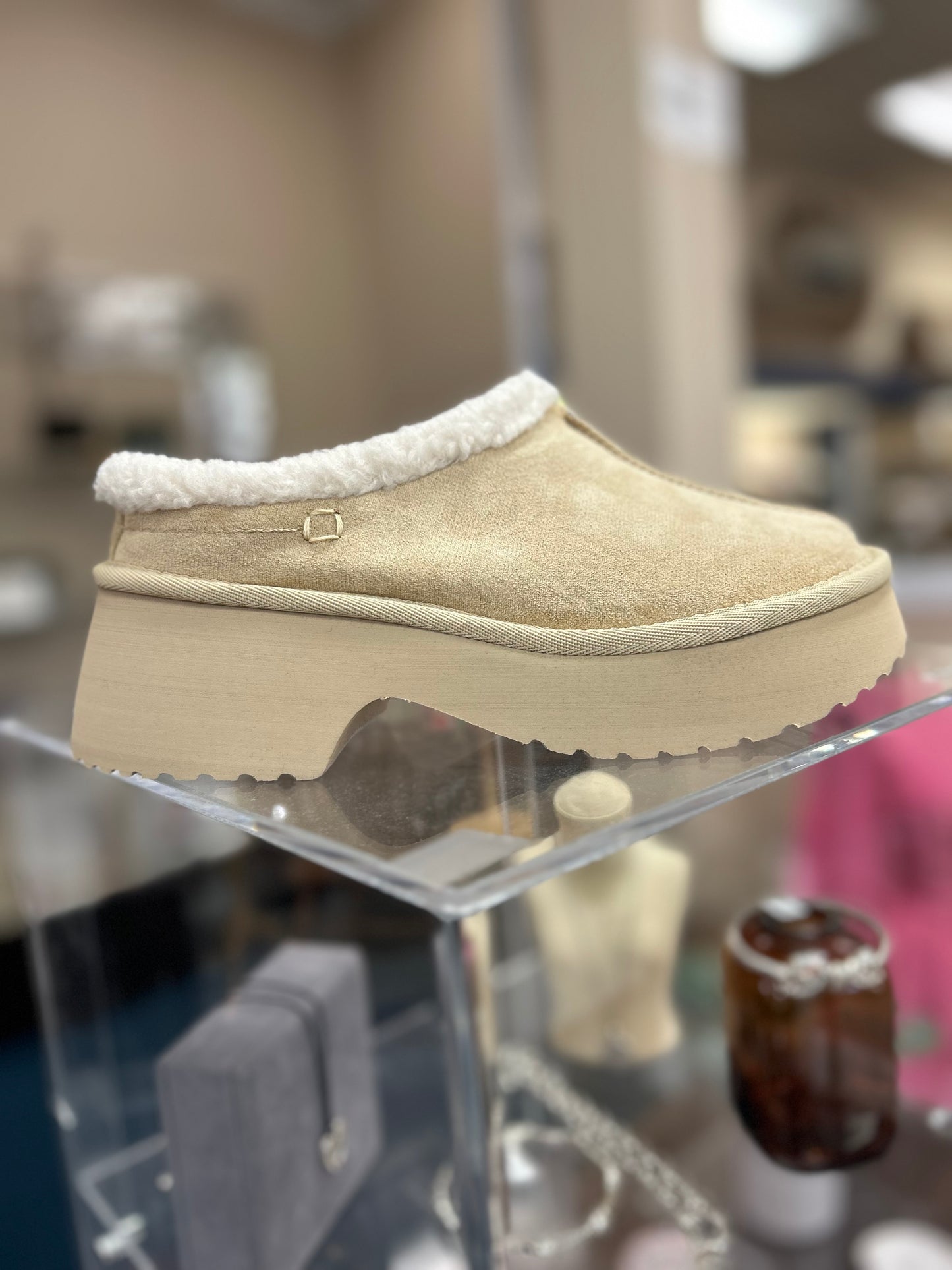 Women's Matisse Anton Heeled Clog (Natural)