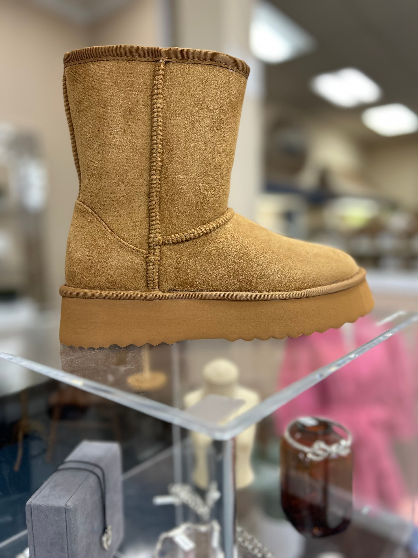 Women's Matisse Moritz Cozy Platform Boot (Chestnut)