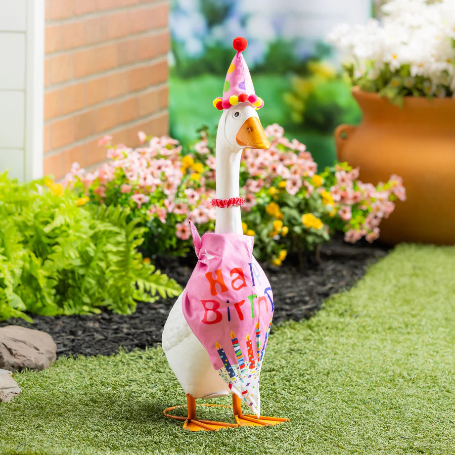 Giddy the Goose Outfits