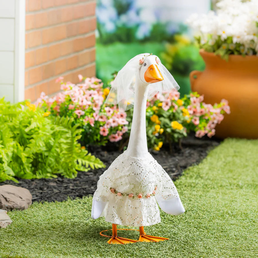 Giddy the Goose Outfits