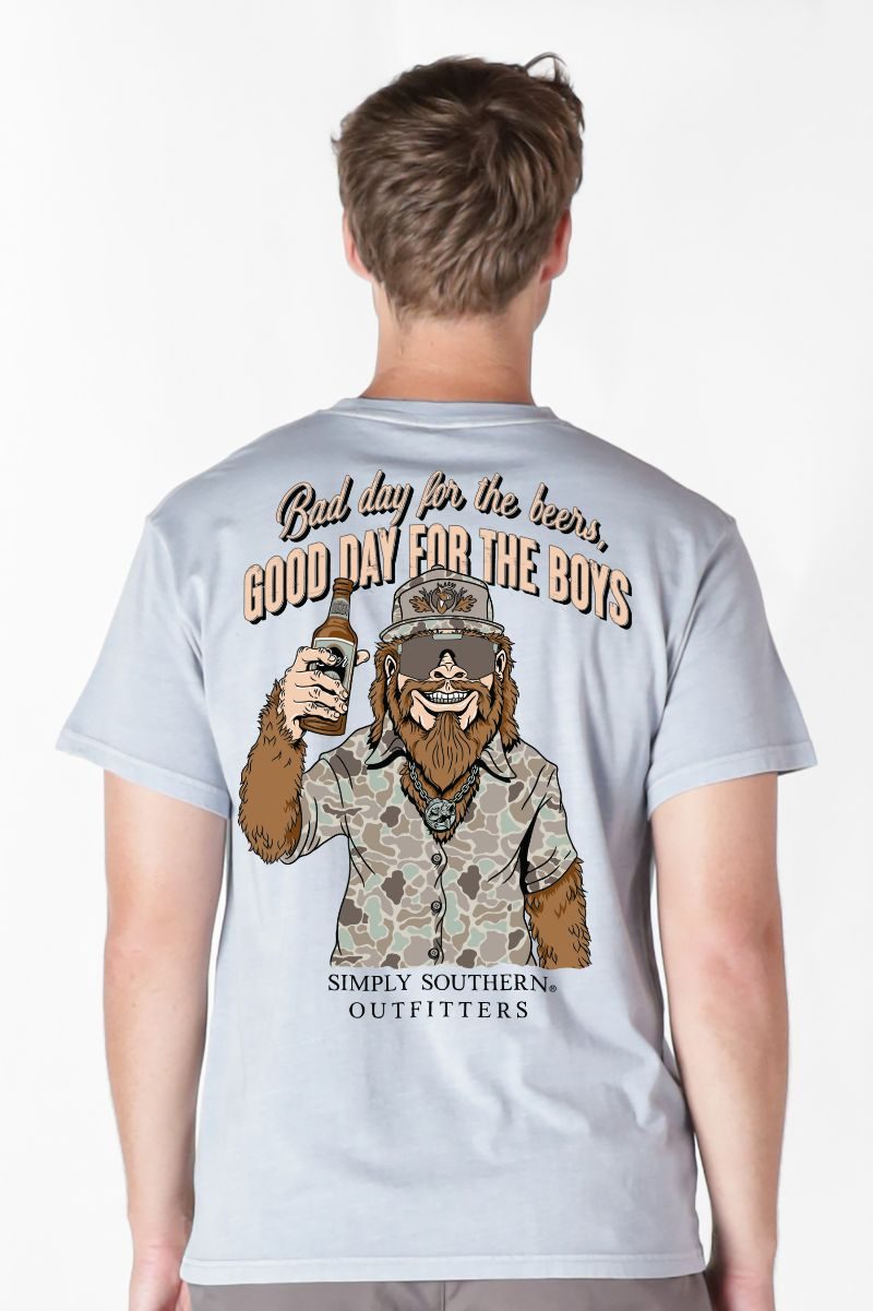 Men's Simply Southern Mineral Wash Good Day For The Boys S/S (Ashen)