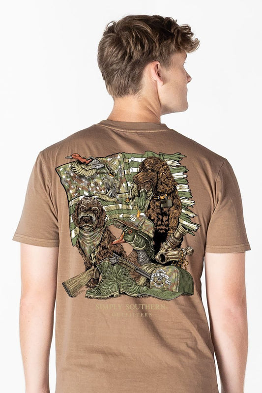 Men's Simply Southern Dogs & Ducks Ready S/S (Rawhide)