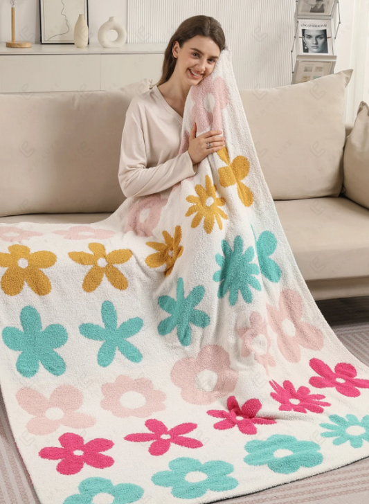 ComfyLuxe Multi-Colored Floral Pattern Luxury Soft Throw Blanket