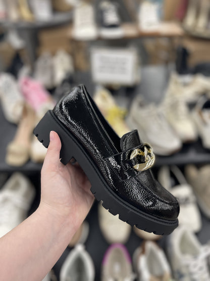 Soda Godot Heeled Loafers (Black)