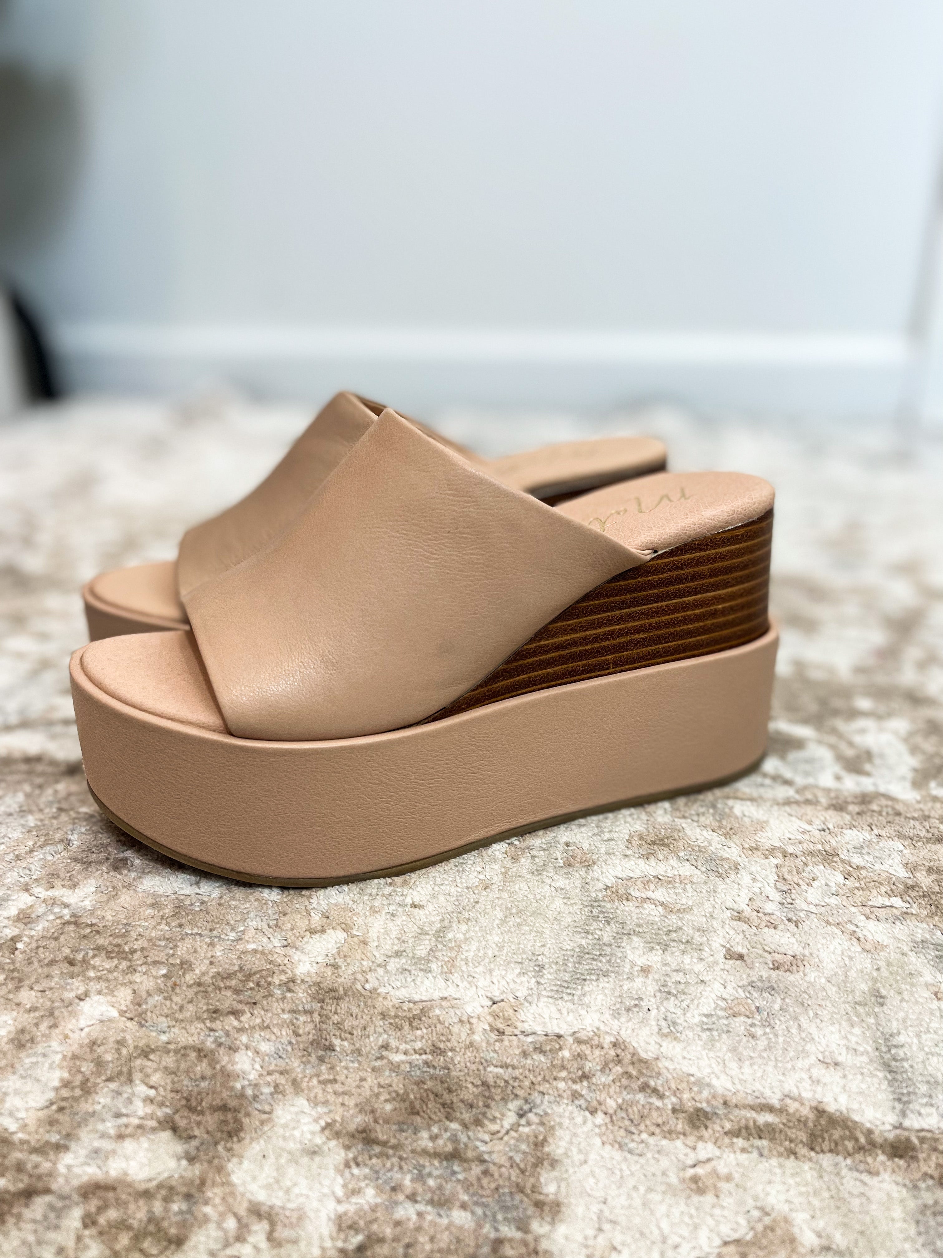 Matisse Georgia Platform good Wedge in Natural Sz 9 NEW