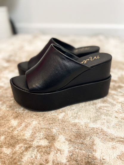 Matisse Georgia Wedge Heel (Black)