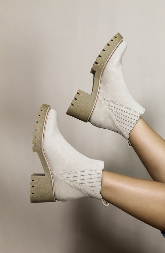 Dolce Vita Harte H20 (Dune Suede) Booties