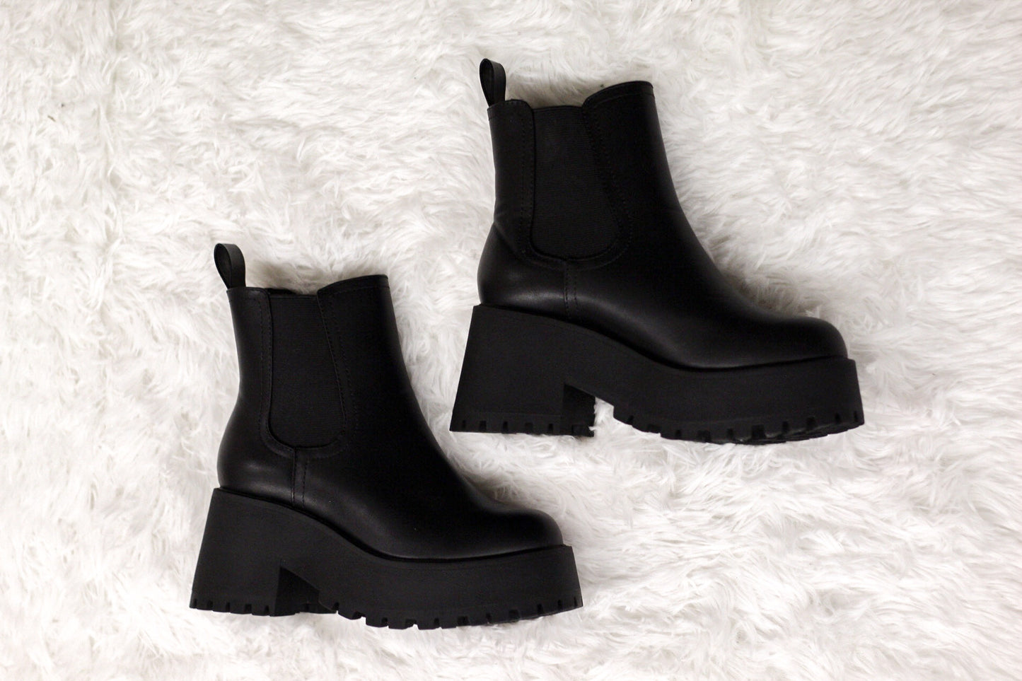 Instant-S Black Booties